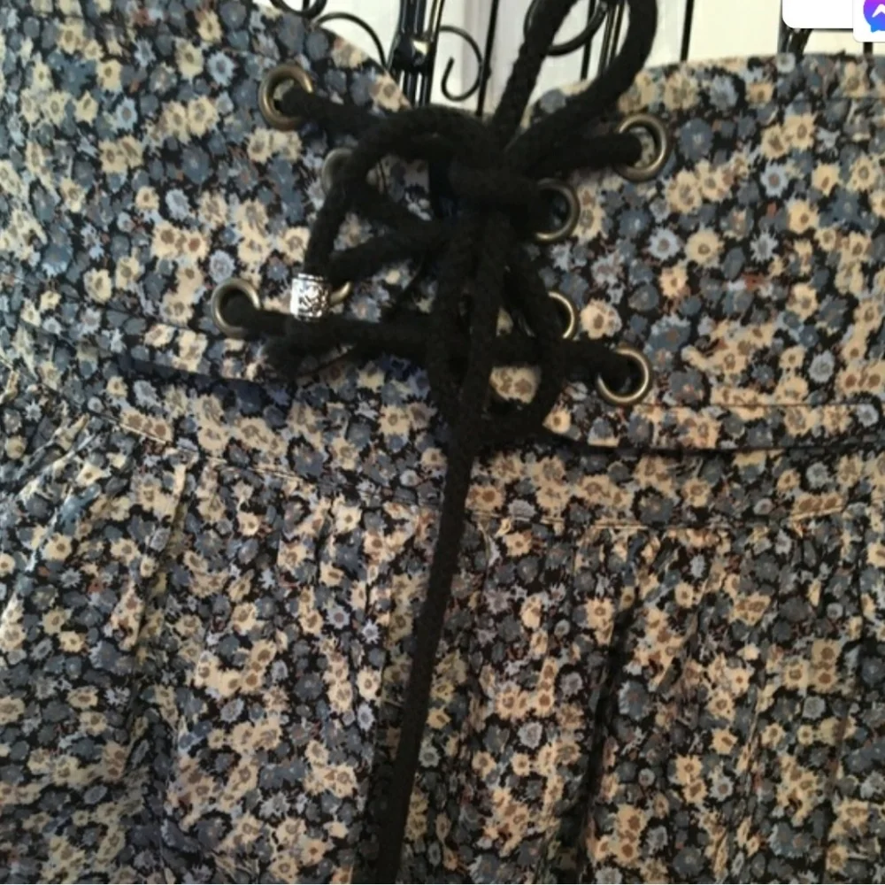 Jessica Simpson Blue/Ivory Floral Mini Skirt
